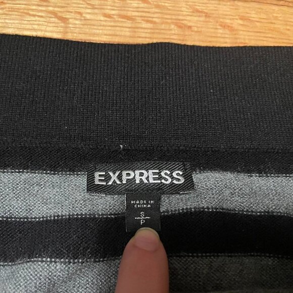 Striped skirt - Picture 3 of 3